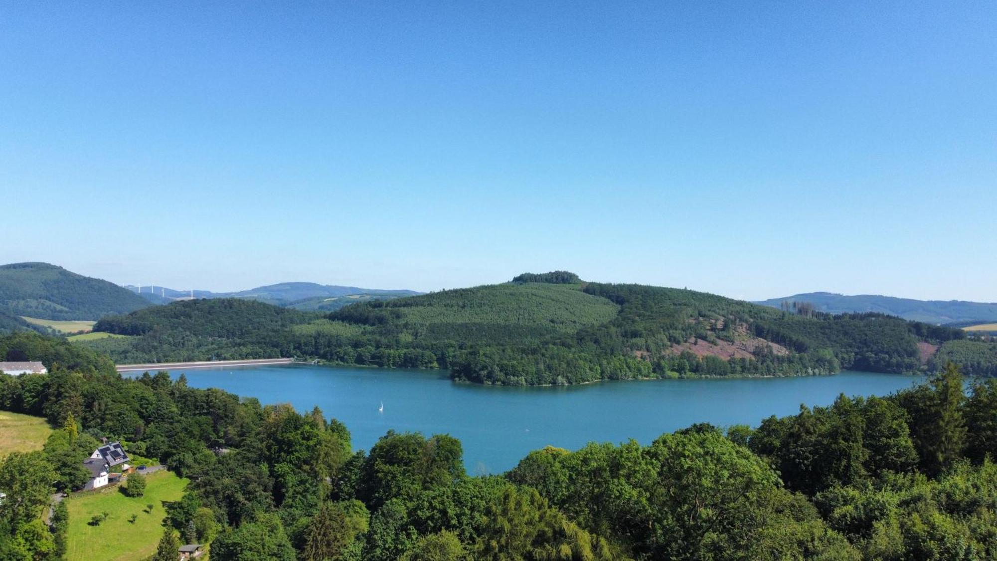 Ferienhaus Berghausen Am Hennesee 메체데 외부 사진