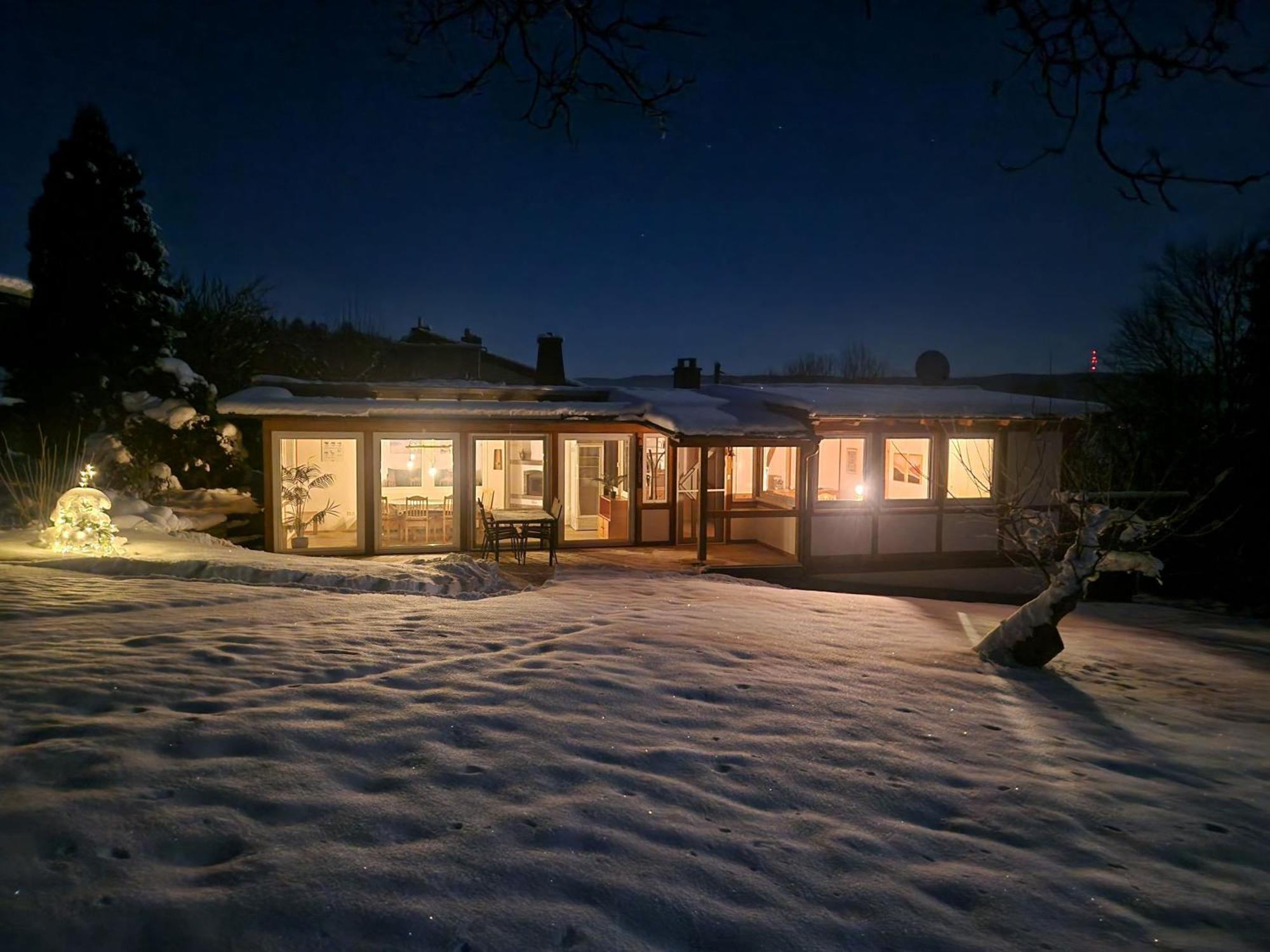 Ferienhaus Berghausen Am Hennesee 메체데 외부 사진